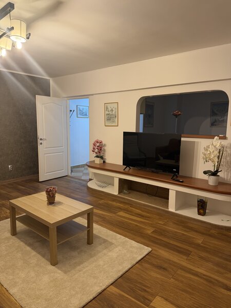 Burebista, apartament cu 2 camere, exclus activitati imorale,