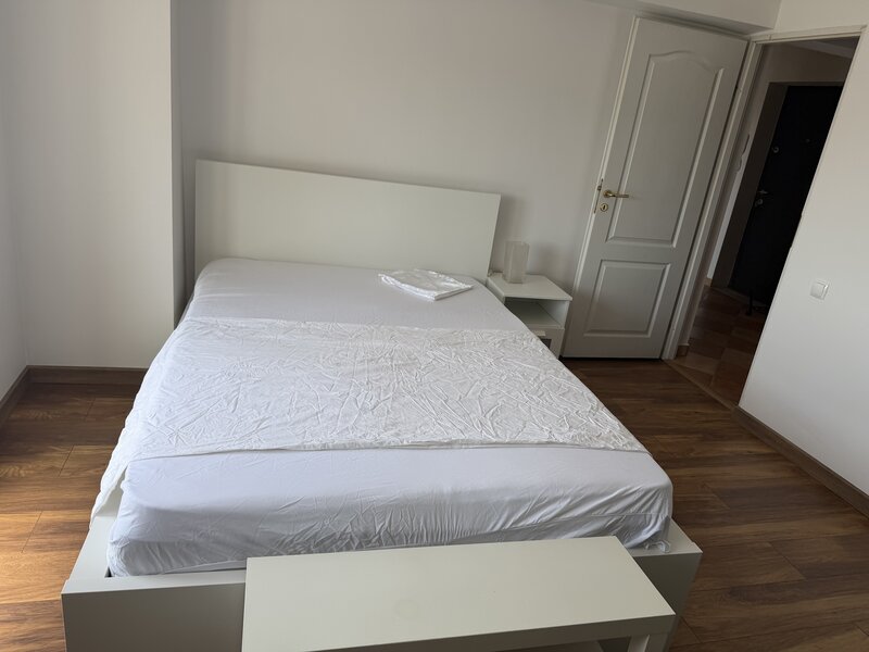 Burebista, apartament cu 2 camere, exclus activitati imorale,